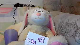 elliesunset Sweet girl playing with dildos