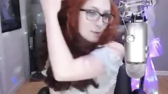 gamerlana curvy bitch moans sweetly