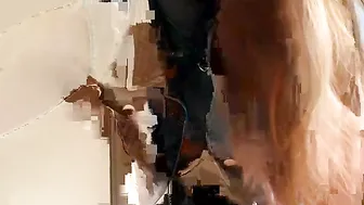 tabby Yummy babe poses in french chat