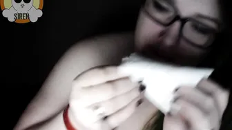 CoriiSiren luscious whore rubs boobs with oil