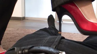 handjob by klixen desired woman fucks herself with fingers