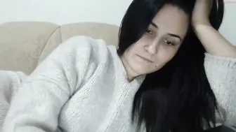 boss_girl1  fucks herself with different sized dicks