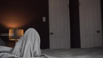 janey jones cute blonde erotically posing in stockings