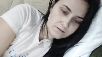 boss_girl1  impressive babe plays her vagina with sex toy