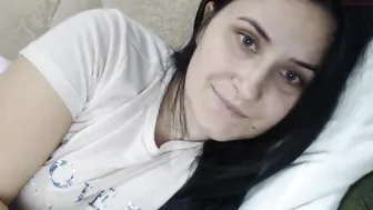 boss_girl1  impressive babe plays her vagina with sex toy