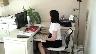 tarataintonxxx  charismatic girl jerking juicy holes