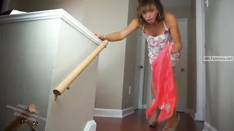 janey jones gorgeous bitch chatting in fries