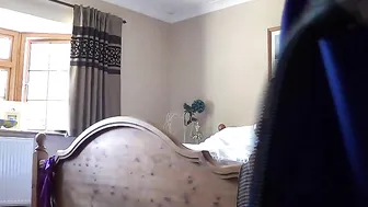 kelly hart & busty ruining caresses vagina