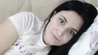 boss_girl1  alluring woman shows vulgar essence