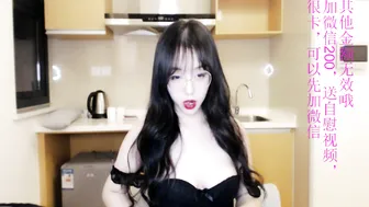 eileen_li  very small narrow cap