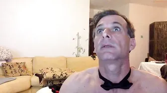 munishpunish crazy woman masturbating cunt with hand