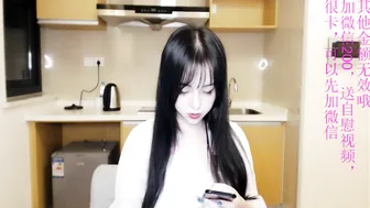 eileen_li  big tit blonde squeezes dairy charms