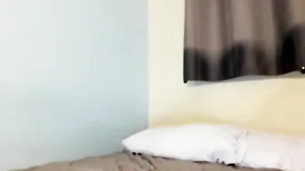 thesavannahskye  black haired babe puts big tits