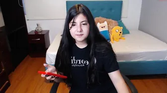 soyannie  exquisite  cam girl  fucks herself in the vagina