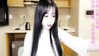 eileen_li  cute bitch masturbates with a vibrator