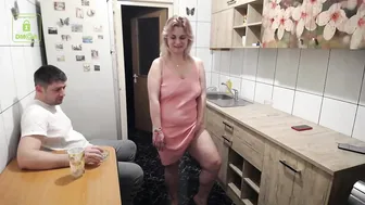 realxxxissa blissful doll chatting in fries