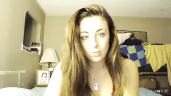 collegecamfam  slut fucks pussy and cums