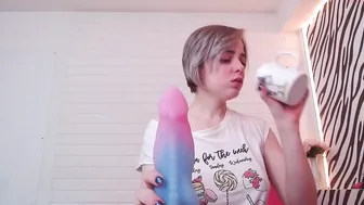 ur_need_me  shy slut pulls juicy cunt