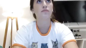 simply_skyyy  cute lady undresses in front of the camera