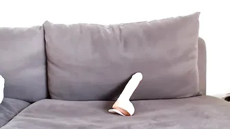 thesavannahskye  busty babe fucks herself in her pussy