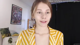jodieangel4sin  demonstratively masturbating on cam