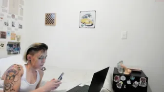 simone attractive chick diligently licks dildo