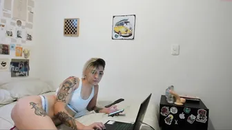 simone attractive chick diligently licks dildo