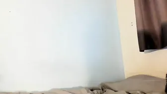 thesavannahskye  gets squirt orgasm