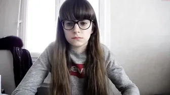 mimi_morgane87  babe fucks both holes