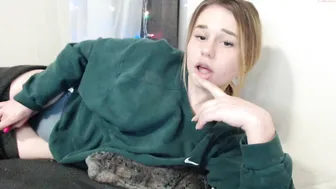 strawberry  insatiable fucking kicks from double penetration with sex toys