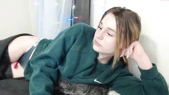 strawberry  insatiable fucking kicks from double penetration with sex toys