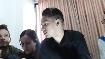 fiotti skinny bitch jerking pussy with phallus