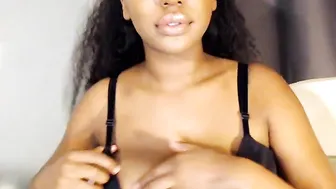 thesavannahskye  spectacular babe jerks off anus