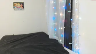 strawberry  seductive babe fucks both holes