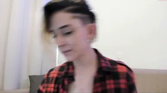 simone coquette shows shaved holes