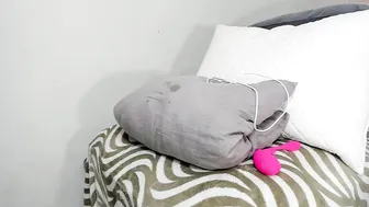 tightholestinytits cute bitch bares shaved holes