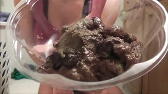 MANDY FLORES clips4sale naughty mare fucks pussy sex machine