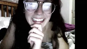 nerdygirl30 handjob home