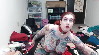 animergamergirl posing for the camera exposing her sexy body