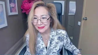 golden_n big breasted dance dances naked