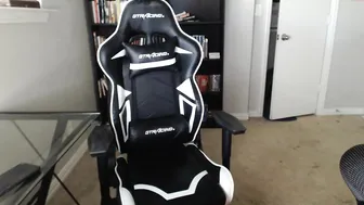 miss_bee busty chick caresses shaved pussy