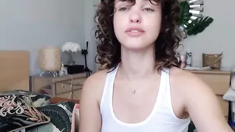 theislandgirl sultry woman fiercely jerks her pussy