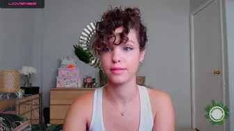 theislandgirl hot bitch punches holes with fingers