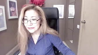 golden_n Fiery chick
