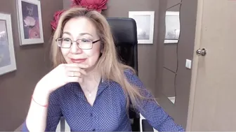 golden_n Fiery chick