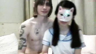 japanese_russian_couple very small narrow cap