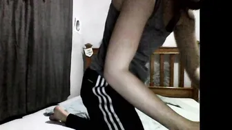 nerdygirl30 cute chick jerking her pussy with a phallus