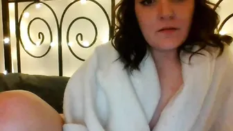 evileva crazy slut shows off saggy tits