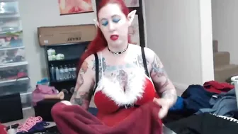 animergamergirl cute bitch caresses sex lips