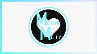 mohawkmolly beautiful woman jerks off pussy